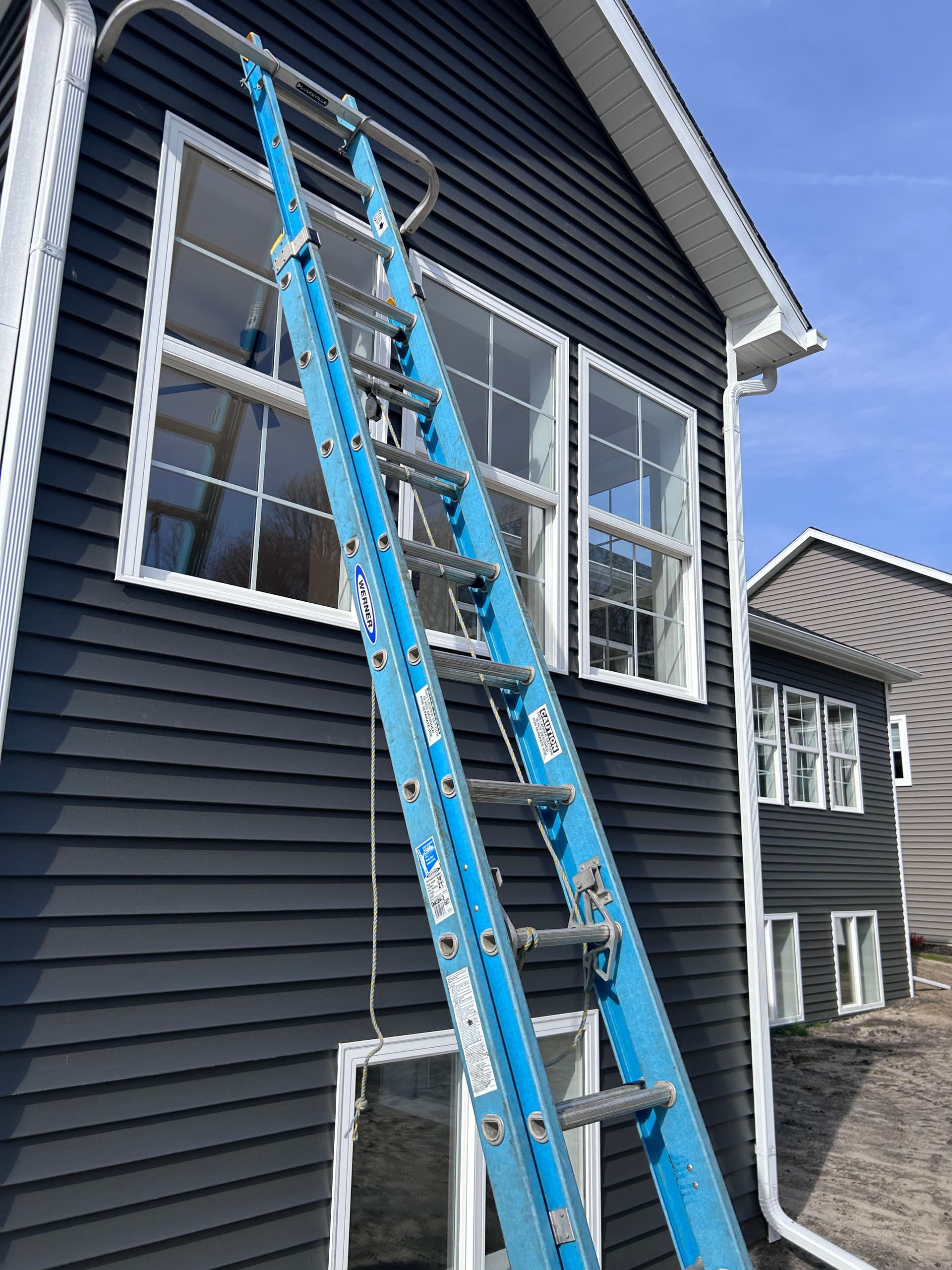 Gallery photos for Siding Makeovers That Prove House Washing Works: Image #2