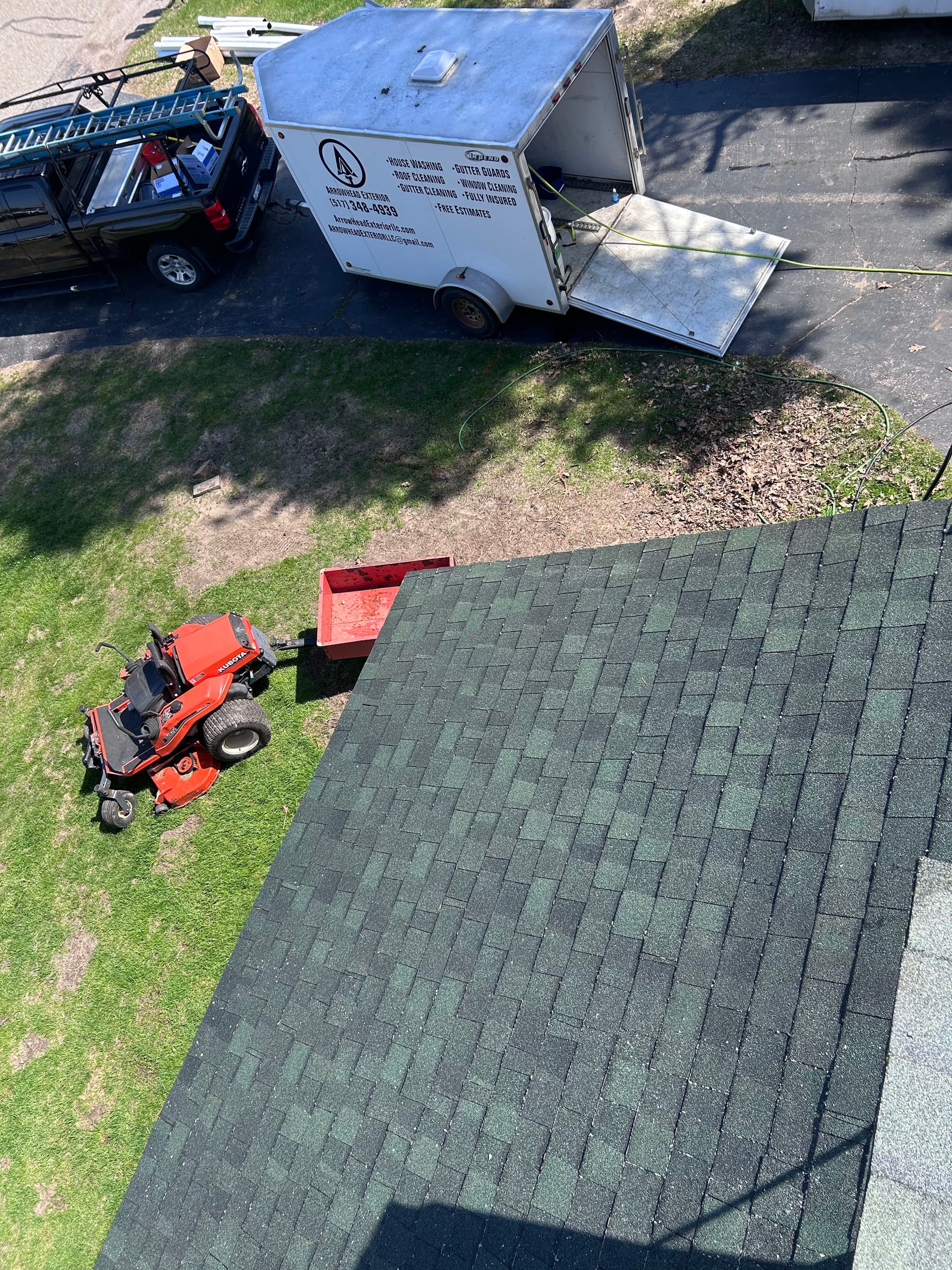 Gallery photos for Roof Cleaning Completed in Bancroft: Image #1