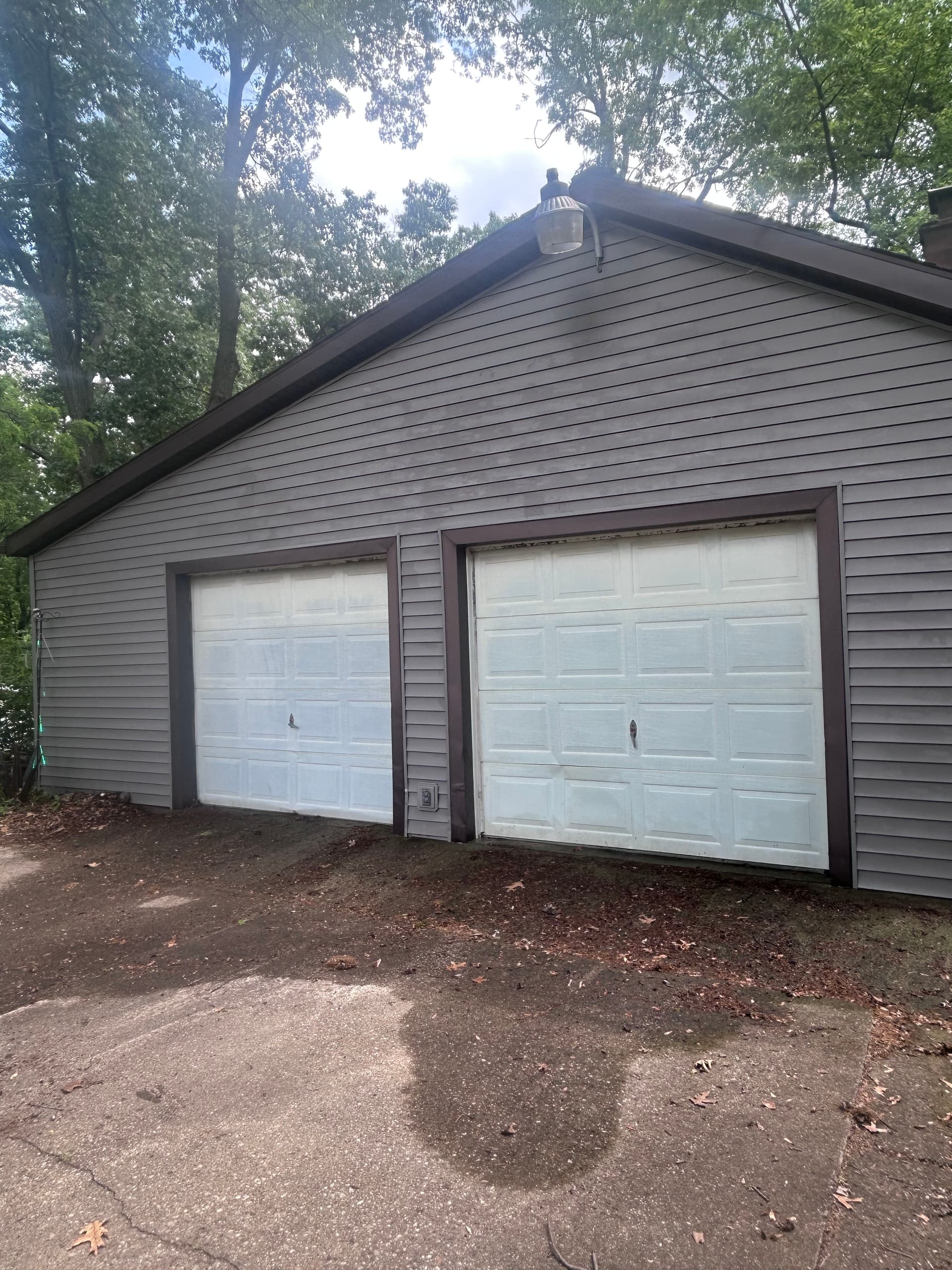 Gallery photos for Roof Wash, House Wash, and Tree Trimming in Laingsburg: Image #3