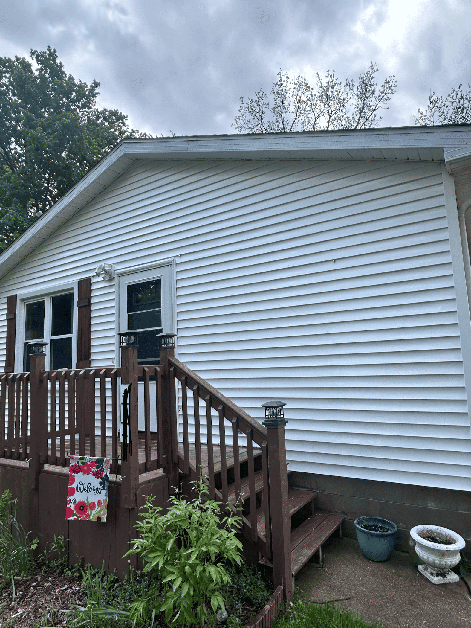 Gallery photos for House Wash in Laingsburg Brings Back the Bright: Image #1