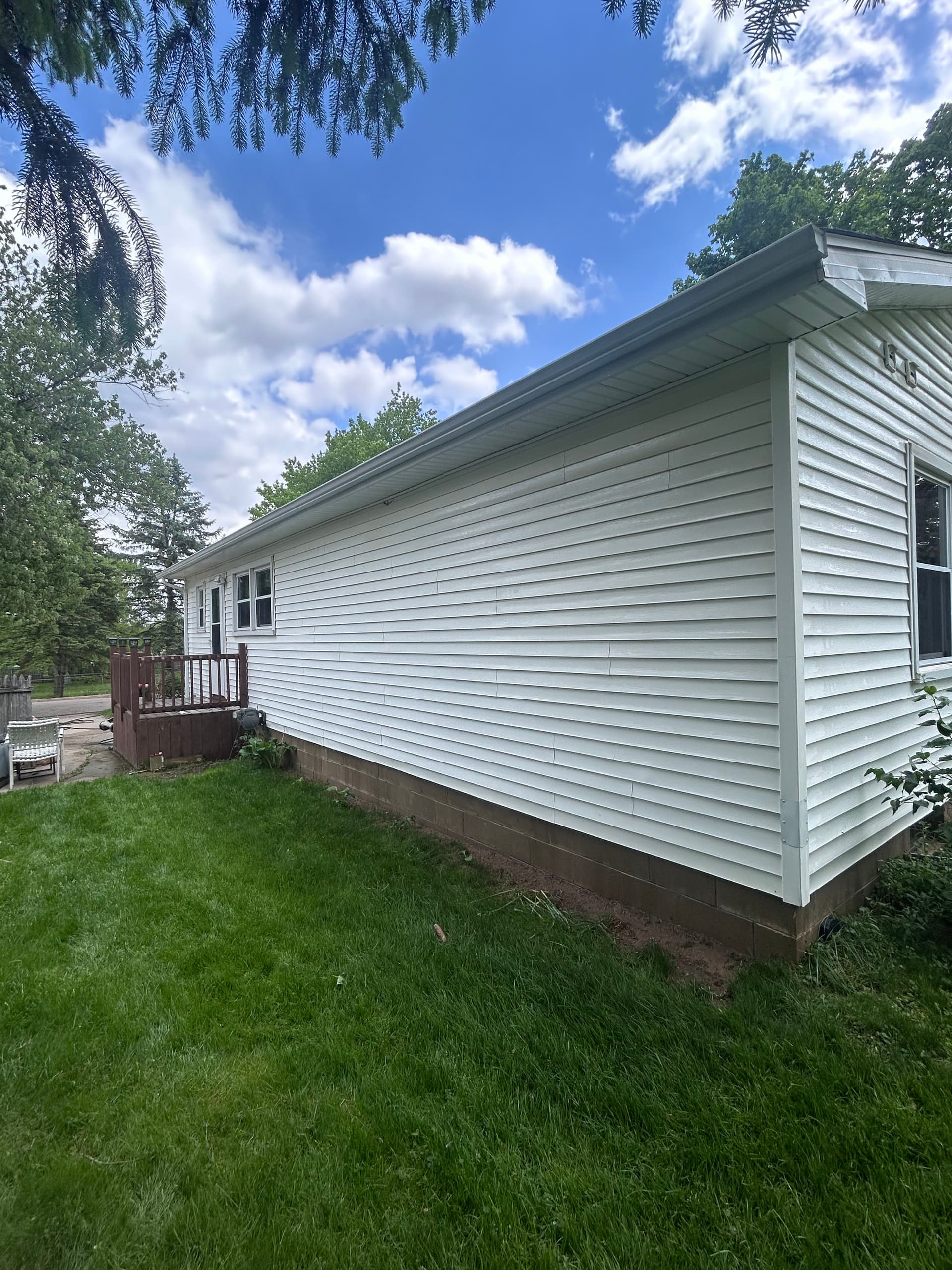 Gallery photos for House Wash in Laingsburg Brings Back the Bright: Image #2