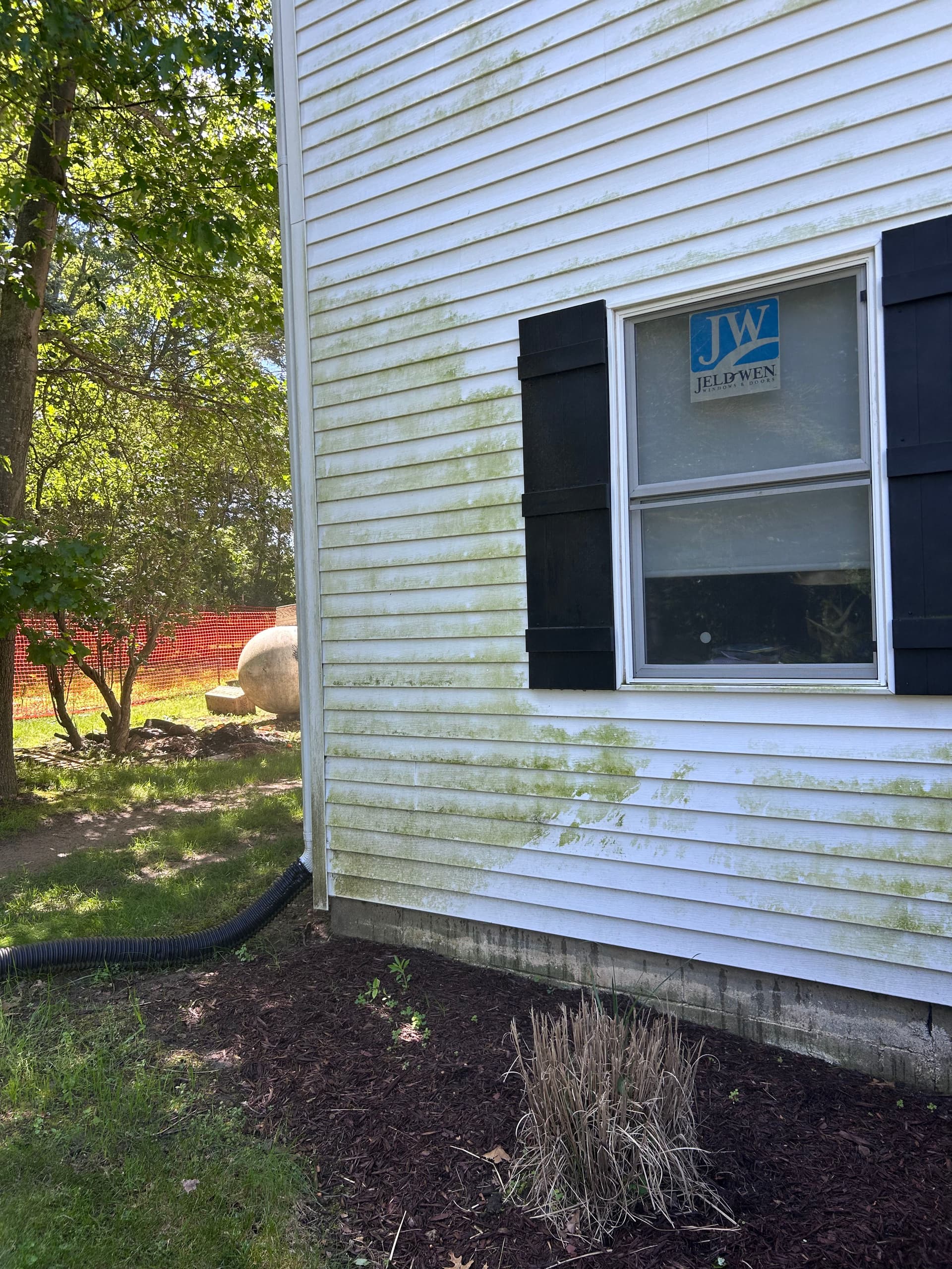Gallery photos for House Wash for Twin Oaks Mowing and Snowplowing: Image #1