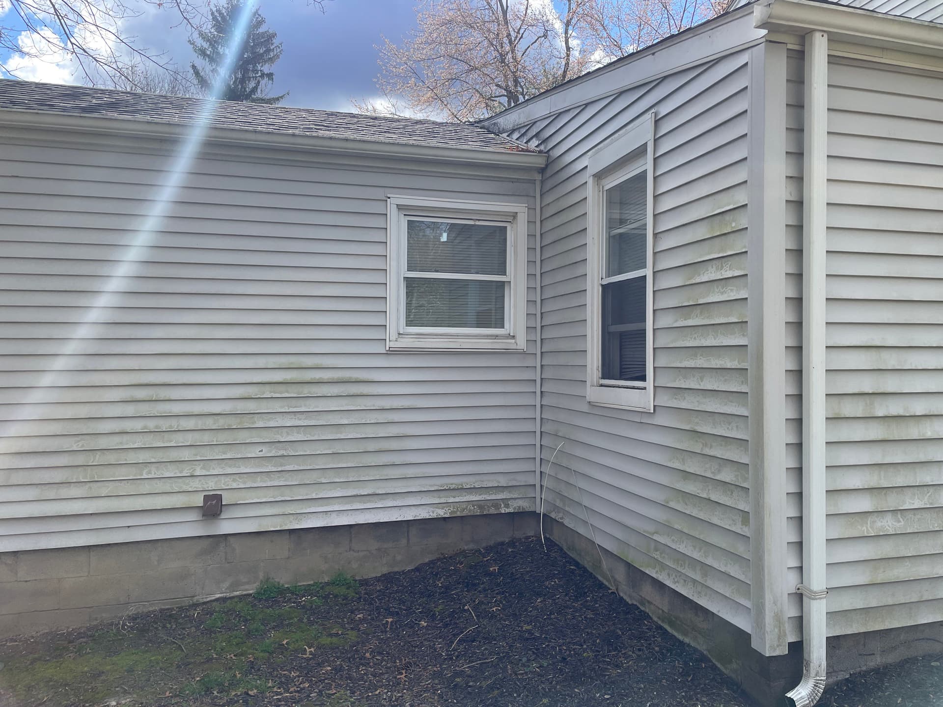 Gallery photos for Two House Washes Done Right in Williamston: Image #4