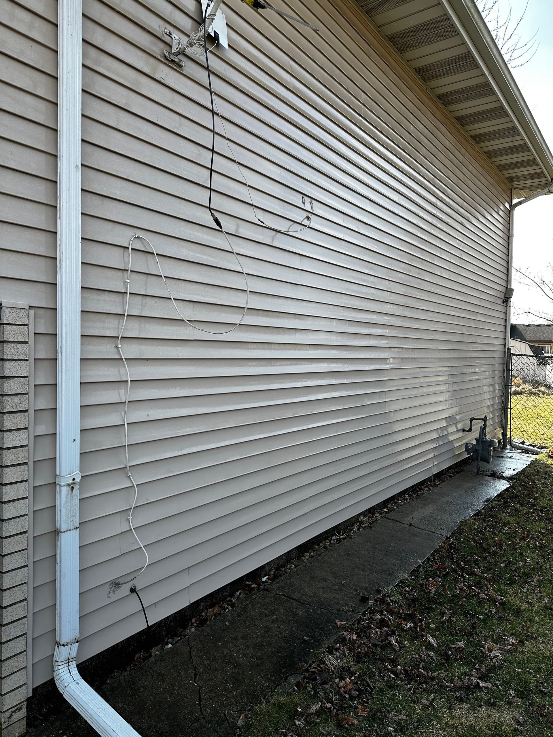 Gallery photos for Two House Washes Done Right in Williamston: Image #1