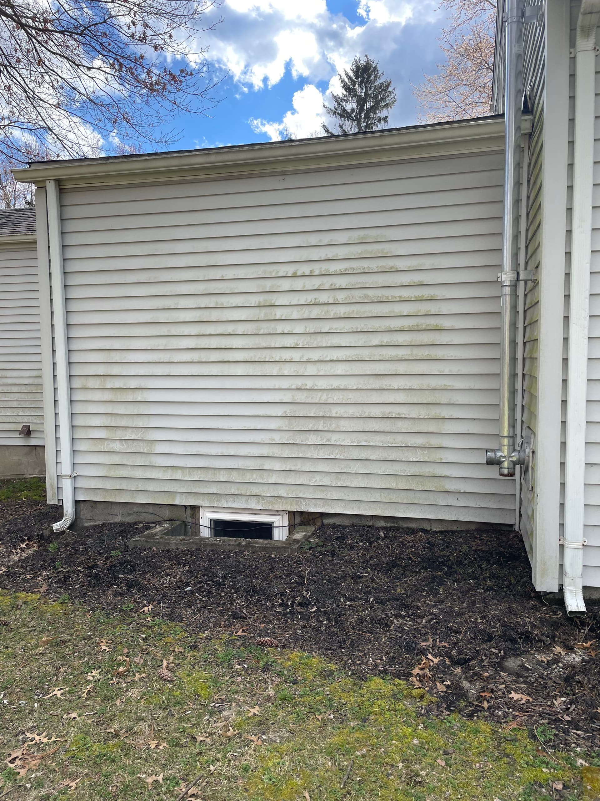 Gallery photos for Two House Washes Done Right in Williamston: Image #2